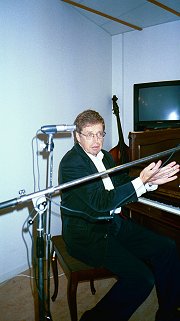 Peter Lundberg spelar och ber�ttar