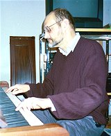 Hans Hultman-Boye spelade 
två av sina egna kompositioner.